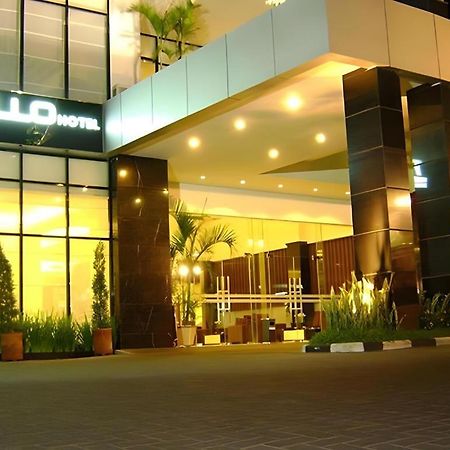 Travello Hotel Манадо Екстер'єр фото