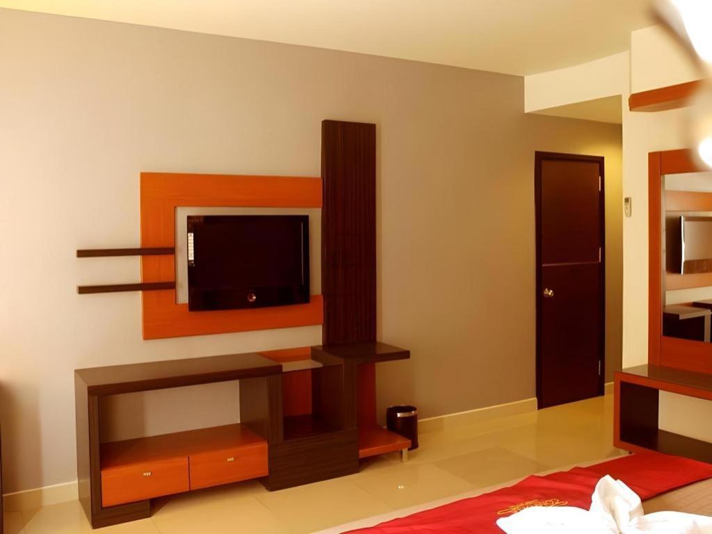 Travello Hotel Манадо Екстер'єр фото