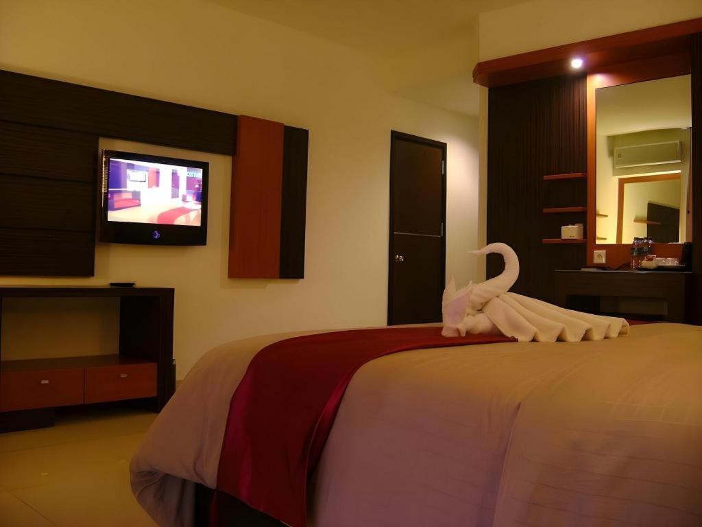 Travello Hotel Манадо Екстер'єр фото