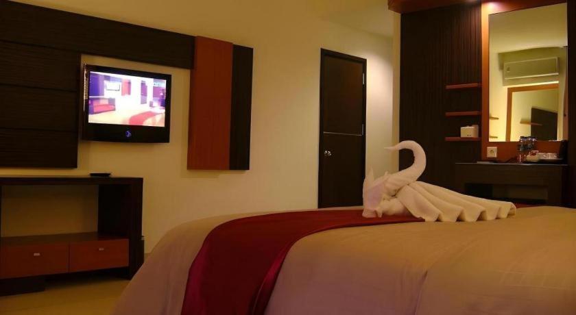 Travello Hotel Манадо Екстер'єр фото
